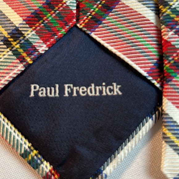 NWOT beautiful tie by Paul Frederick, 100% silk multicolored - Picture 3 of 7